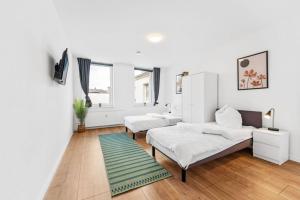 Cosy apartment with balcony and fireplace