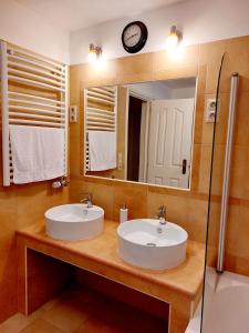 Lexi Jakuzzis Apartman Balatonboglár