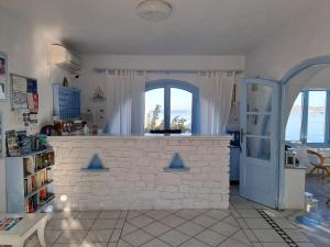 Stratos Apartments & Studios