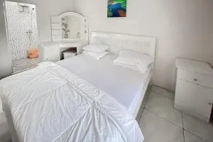 RedDoorz Resort Syariah At Rancakalong Sumedang - Sumedang