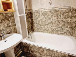 Appartements Charmant studio avec WIFI a La Plagne Montalbert - FR-1-755-2 : photos des chambres