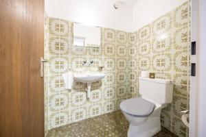 2404 Grosszuegige Maisonette Wohnung und Balkon mit atemberaubendem Talblick