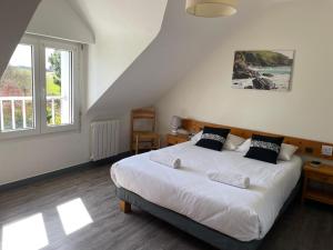 Hotels Hotel Aux Tamaris : Chambre Triple