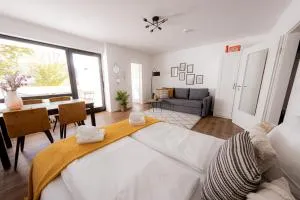 Come4Stay Passau - Apartment Seidenhof I voll ausgestattete Küche I Balkon I Badezimmer - Parz