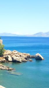 Aperanto Galazio Ikaria Greece