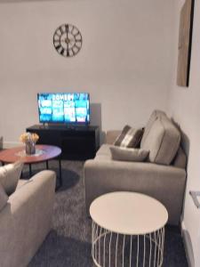 4 Double Bedroom House in Accrington sleeps 6