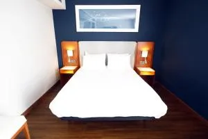 Travelodge Madrid Coslada Aeropuerto - 阿尔甘达·德尔·雷伊