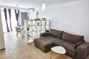 Apartamente Indigo Alezzi Beach Pool & Spa