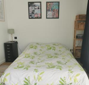 Chambre meublée indépendante