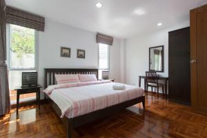 One-Bedroom Apartment room in P.K. Garden Home