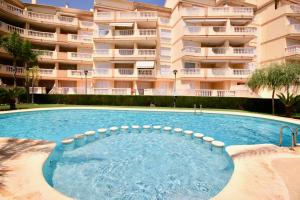 Residencial Playa Sol III by CARLOSFERIEN