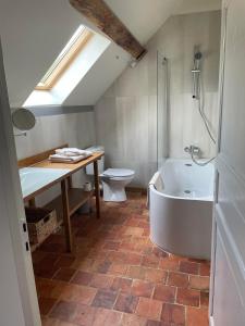 Maisons de vacances Maison de Campagne avec Piscine, Vallee de la Loire : photos des chambres
