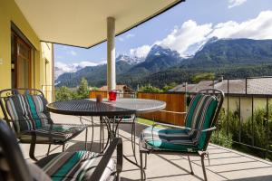 Apartment with Mountain View room in Trü-Sura Nr. 7