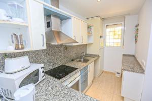 LITORAL COSTA DORADA - LA CALETA Only families