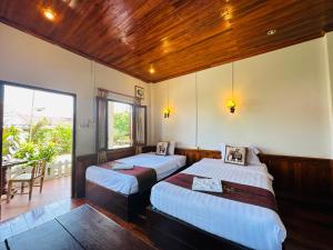 Kingkham Riverside Hotel