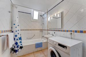 Pretty 1B apartment in Diamantes 2, Heated pool