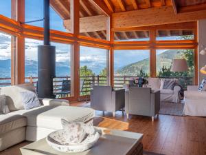 Chalet Chalet Aquarius by Interhome