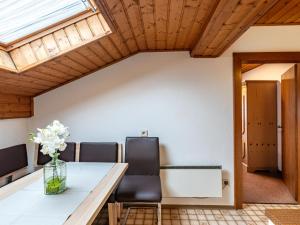 Apartment Alpenrose 4 by Interhome