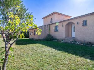 Maisons de vacances Holiday Home Mistral by Interhome : photos des chambres