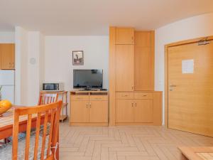 Apartment Mlasina-2 by Interhome 