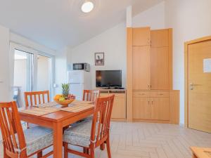 Apartment Mlasina-6 by Interhome 