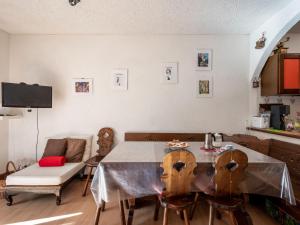 Apartment Ginevra by Interhome