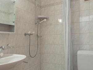 Apartment Victoria 1 B1 by Interhome