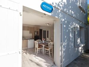 Apartment Les Mâts-3 by Interhome