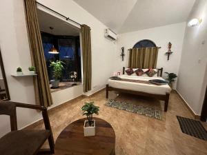 GR Stays - Arpora Duplex 3bhk Villa With Pool I Baga Beach 5 mins