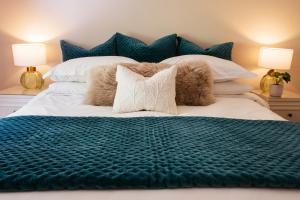 Triple Room with Garden View room in Bryn Eglwys Hotel