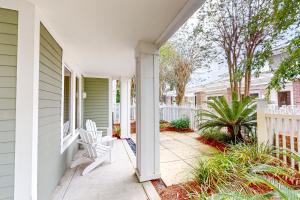 Baytowne Wharf - Pilot House #330