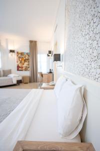 Junior Suite room in Orizontes Hotel & Villas