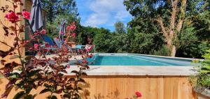 Le Clos dÔ Les Rapiettes maison proche Sarlat avec piscine privée