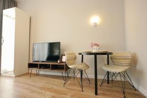 GG Home - cozy studio in complex White Sails with sea and pool view on 7th floor