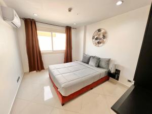 DAYDREAM 1 Bedroom in Park Lane