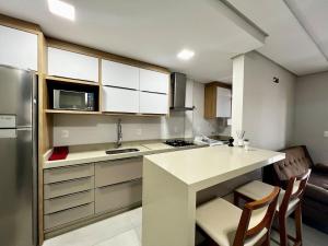 Conforto! Apto à 200m da praia de Palmas! ZU05H