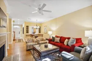 Holi-day by the Sea - Grasslawn Beach