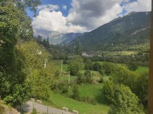 LA CASA AMARILLA - Oto