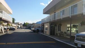 Shoreline Resort Condominiums