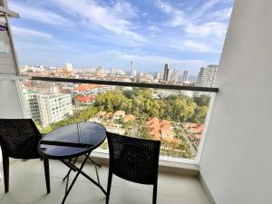 BETTER THAN HOME 1 Bedroom in Peak Towers