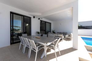 GS Luxury Villa Andrea, quiet luxury, sunset with sea views