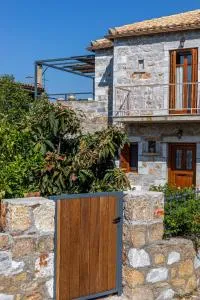 Maria's Residence - 皮尔戈斯