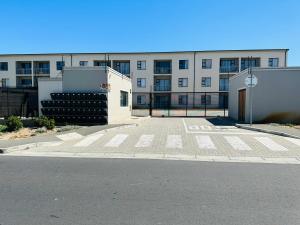 Delightful Retreat in Parklands,Cape Farms,Cape Town