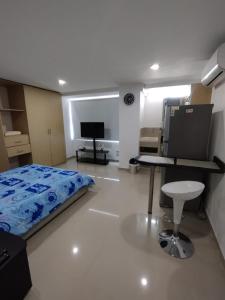 Aparta Estudios Edificio Valeria