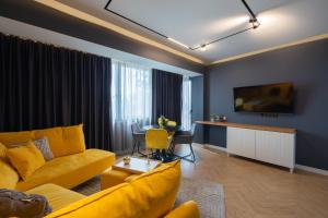 TOPAZ Beachfront Apartment