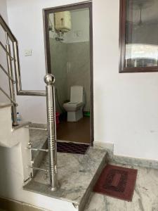 Cozy Room in 3BHK duplex