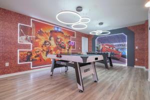 Ultimate 10BR Retreat Game Room Movie Theater - 3075