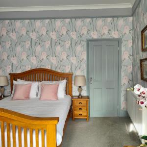 Deluxe King Room room in The Corner House