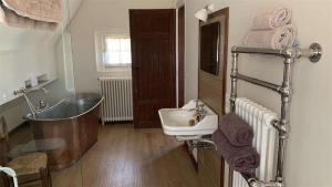 B&B / Chambres d'hotes Chambres d'Hotes Manoir de Beaumarchais : photos des chambres