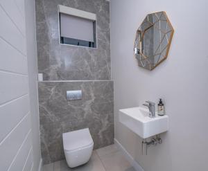 Comfy Nest - The Paramount